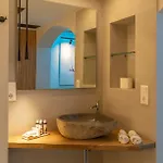 Tis Yayas Apartment