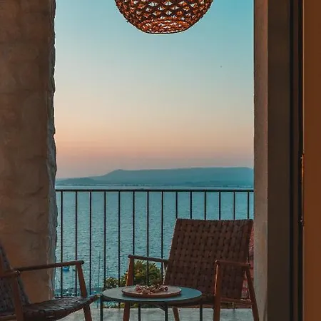 Tis Yayas * Pylos