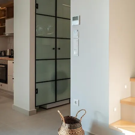 Tis Yayas Πύλος