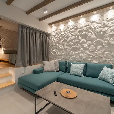 Tis Yayas Apartament