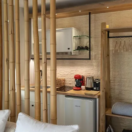 Apartament Tis Yayas *