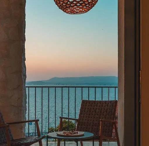Tis Yayas * Pylos