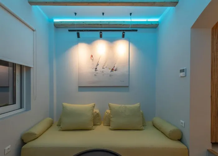 Tis Yayas بيلوس