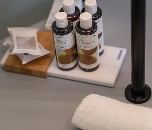 Tis Yayas بيلوس